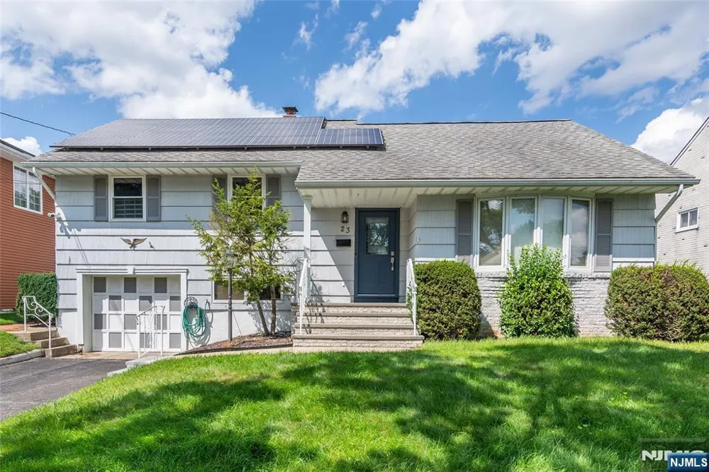 23 Urma Place Bloomfield, NJ 07003