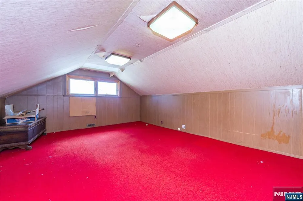 23 Urma Place Bloomfield, NJ 07003
