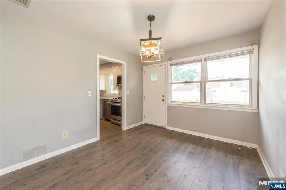 23 Urma Place Bloomfield, NJ 07003