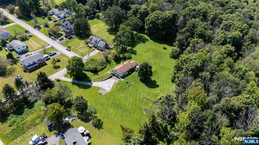 12 James Terrace Fredon, NJ 07860