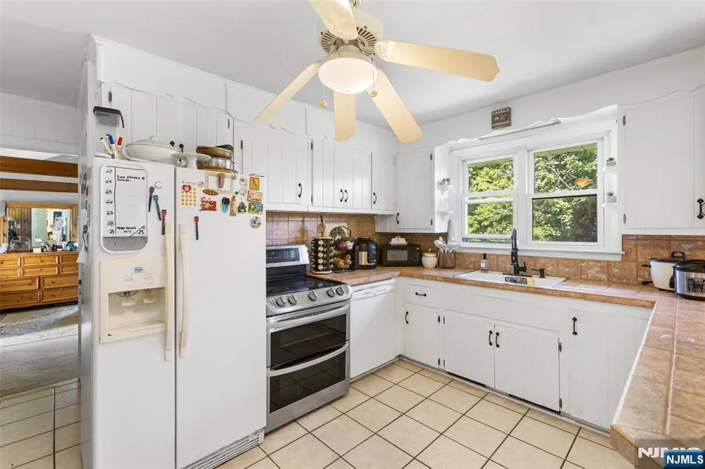12 James Terrace Fredon, NJ 07860