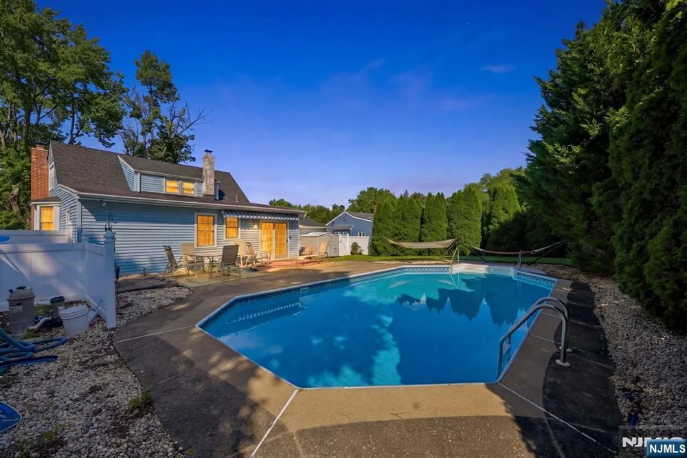 57 Hudson Street Little Falls, NJ 07424