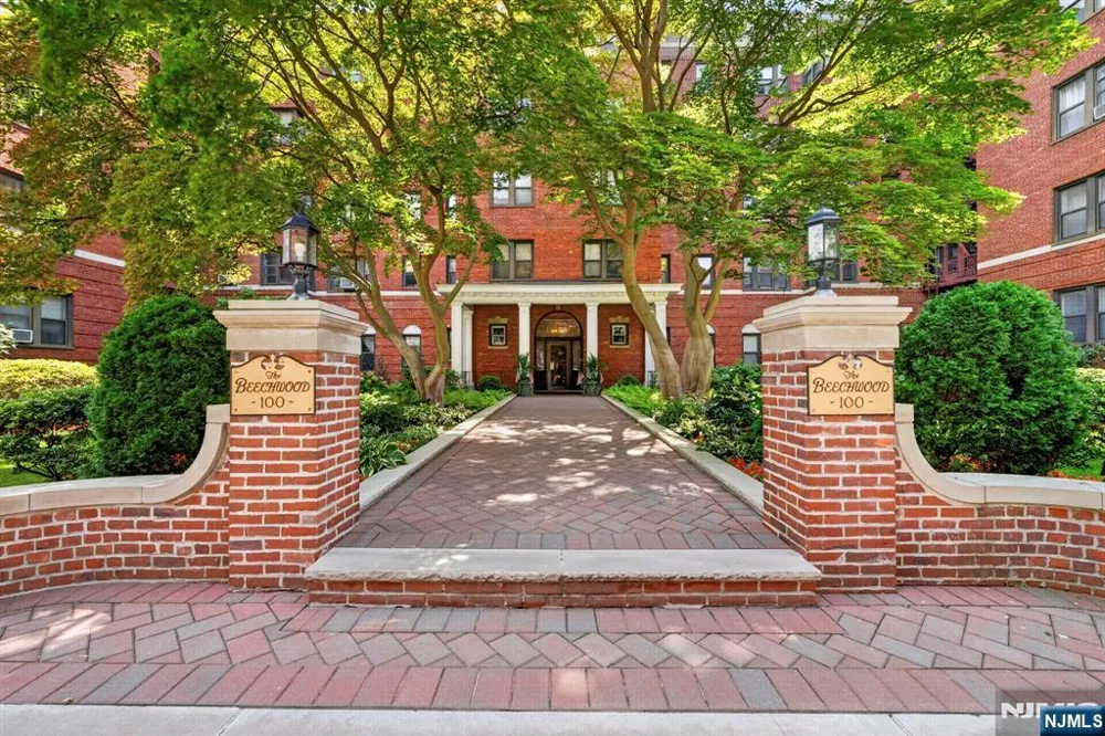 100 Prospect Avenue 4C Hackensack, NJ 07601
