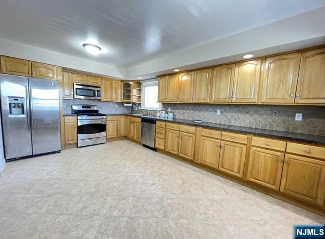 253 Parker Avenue Hackensack, NJ 07601