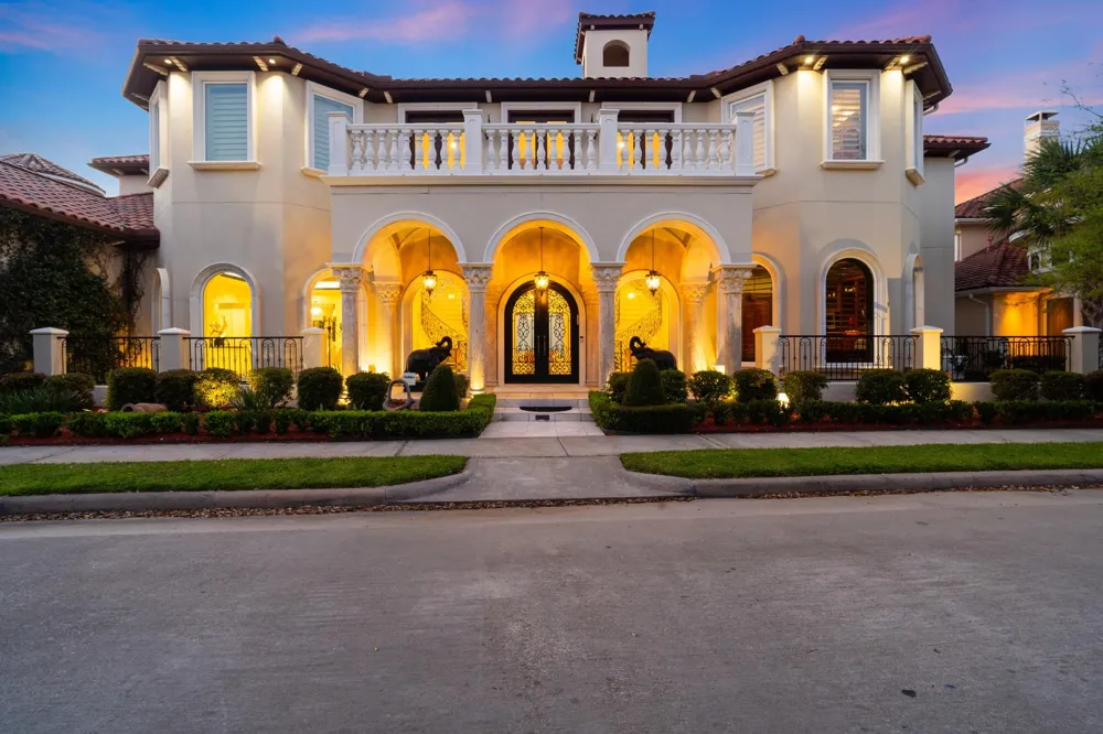 6 Waterford Oaks Lane Kemah, TX 77565