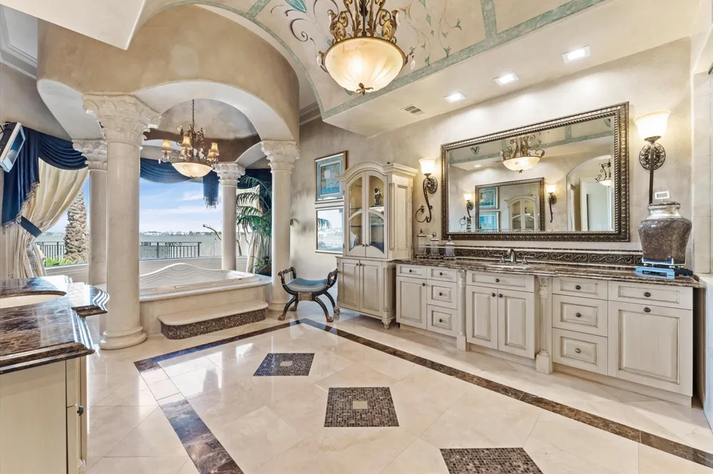 6 Waterford Oaks Lane Kemah, TX 77565