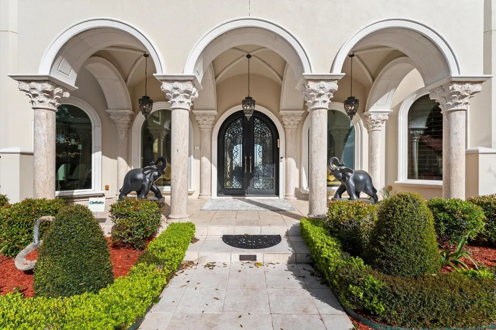 6 Waterford Oaks Lane Kemah, TX 77565