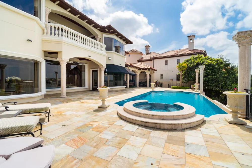 6 Waterford Oaks Lane Kemah, TX 77565