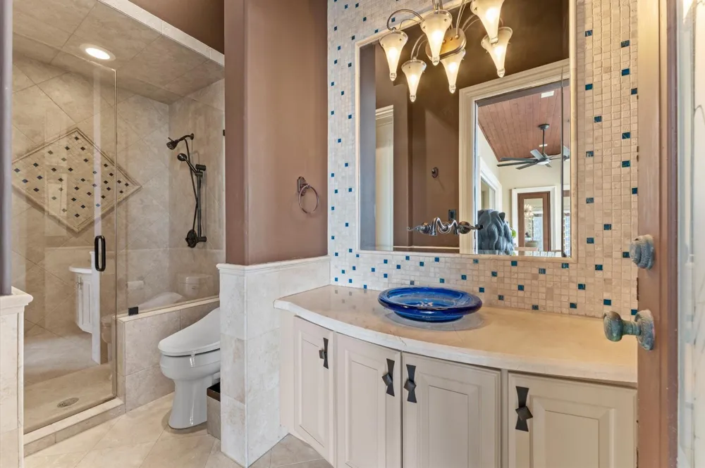 6 Waterford Oaks Lane Kemah, TX 77565