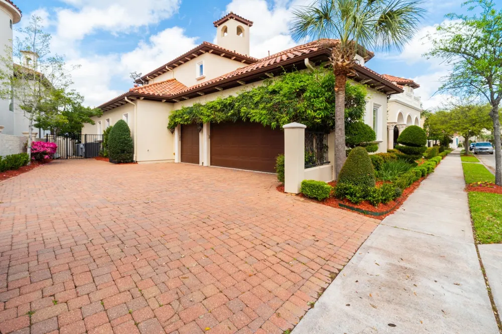 6 Waterford Oaks Lane Kemah, TX 77565