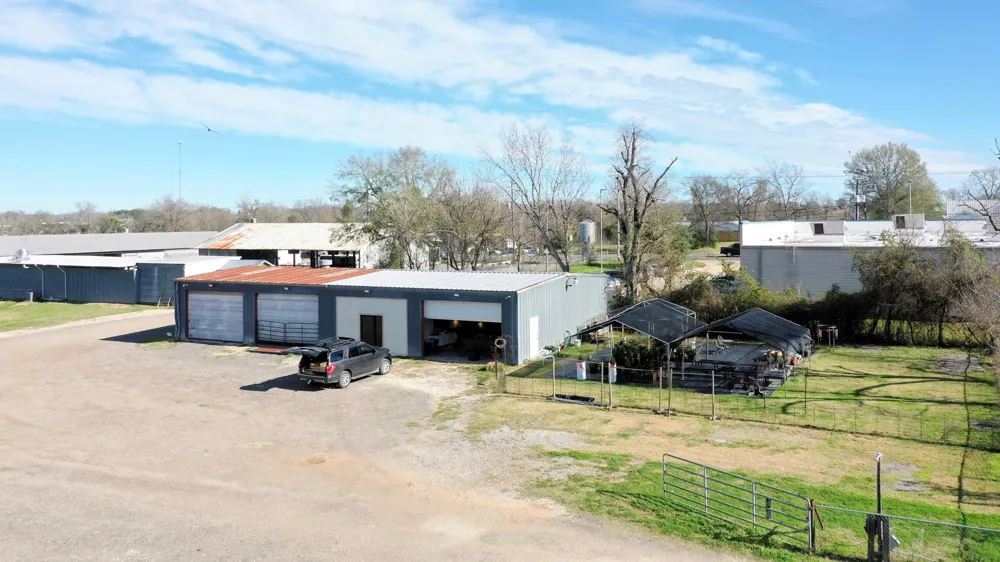 710 S May Street Madisonville, TX 77864