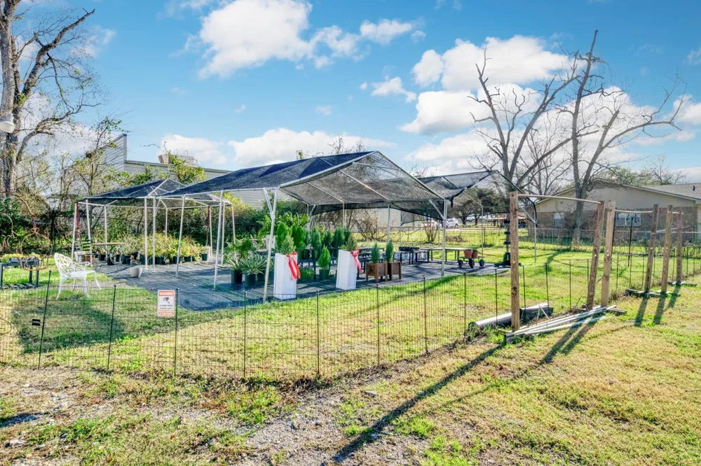 710 S May Street Madisonville, TX 77864