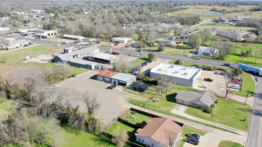 710 S May Street Madisonville, TX 77864