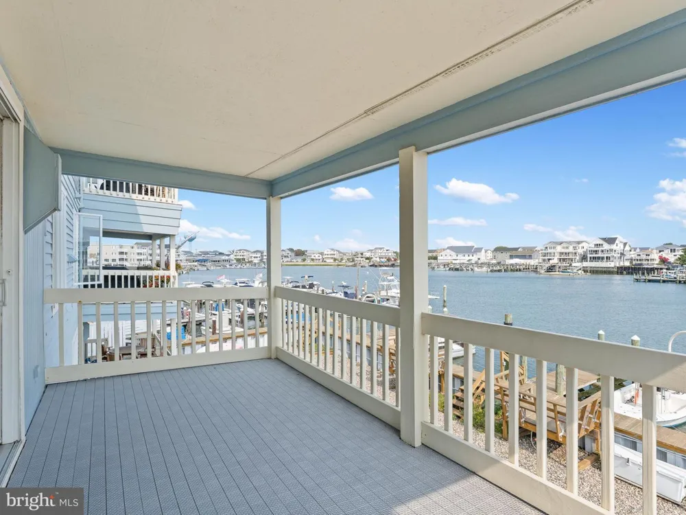444 W SHORE DRIVE #APT 4 Brigantine, NJ 08203