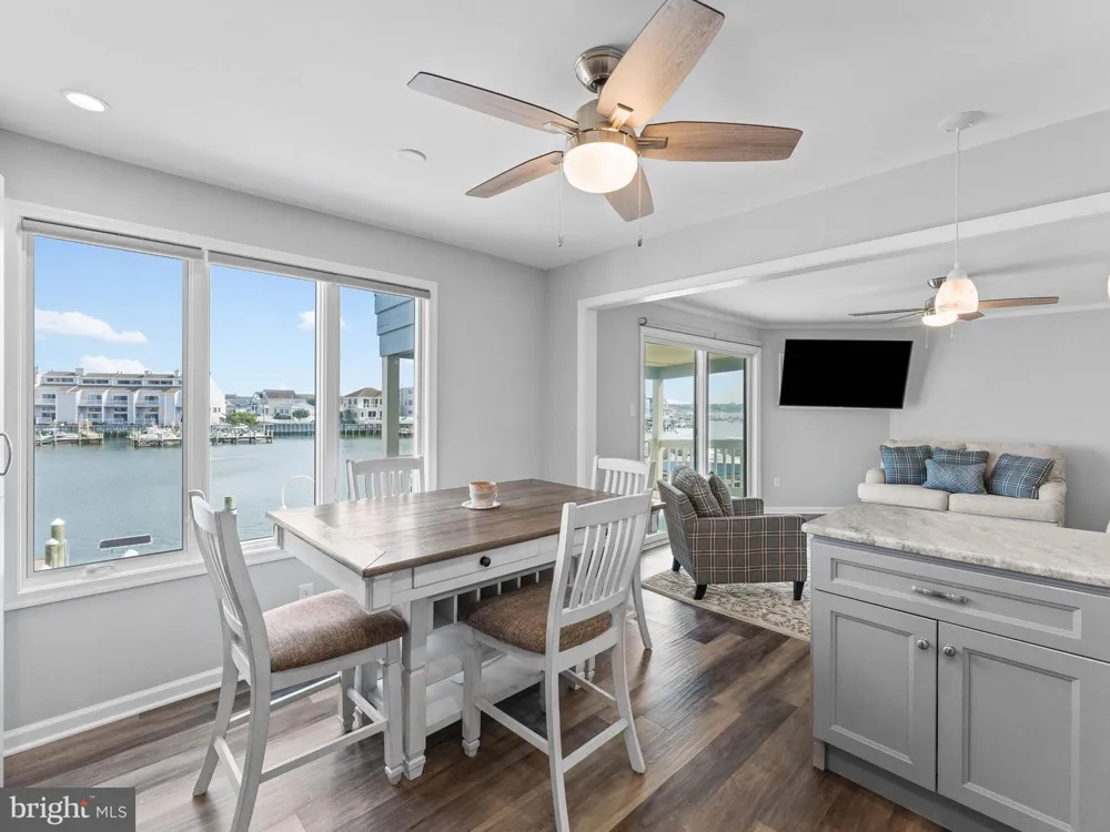 444 W SHORE DRIVE #APT 4 Brigantine, NJ 08203