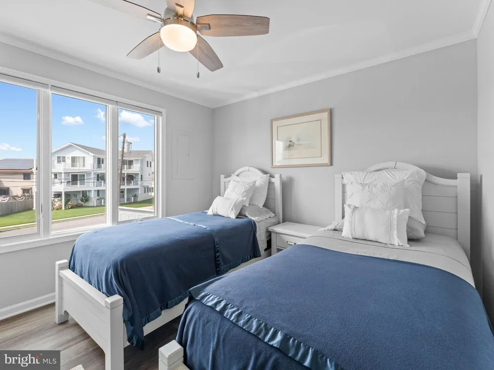 444 W SHORE DRIVE #APT 4 Brigantine, NJ 08203