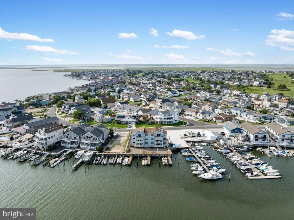 444 W SHORE DRIVE #APT 4 Brigantine, NJ 08203