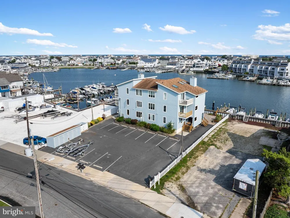 444 W SHORE DRIVE #APT 4 Brigantine, NJ 08203