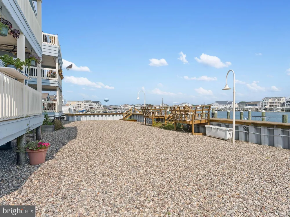 444 W SHORE DRIVE #APT 4 Brigantine, NJ 08203