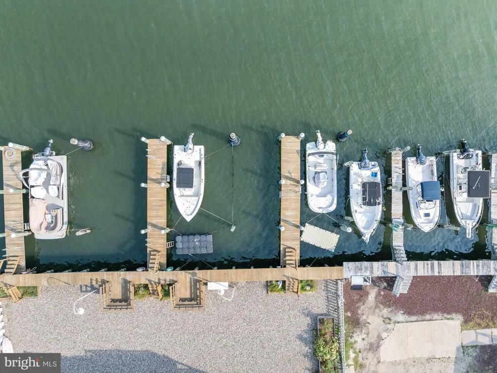 444 W SHORE DRIVE #APT 4 Brigantine, NJ 08203