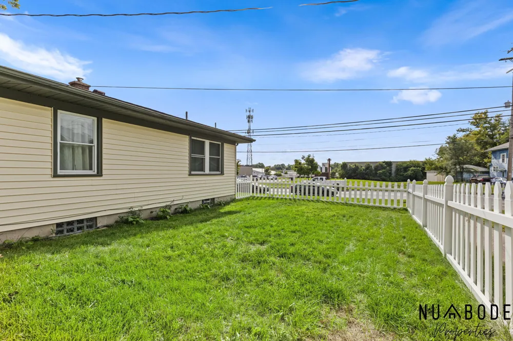 2114 Kalamazoo Avenue SE Grand Rapids, MI 49507