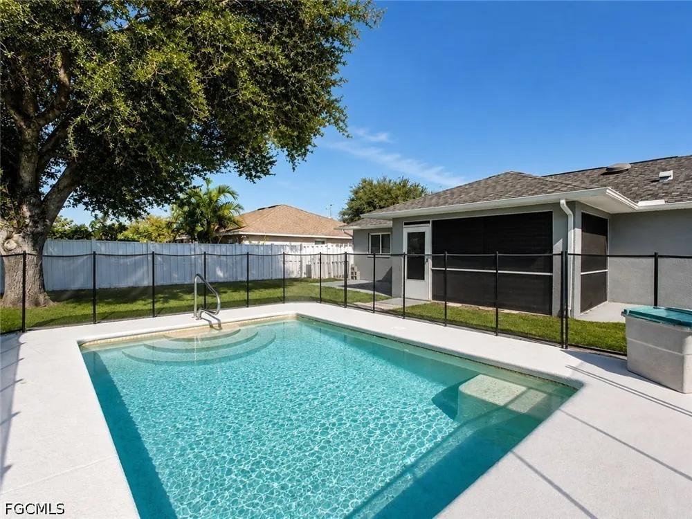 SE 19th Lane Cape Coral, FL 33990