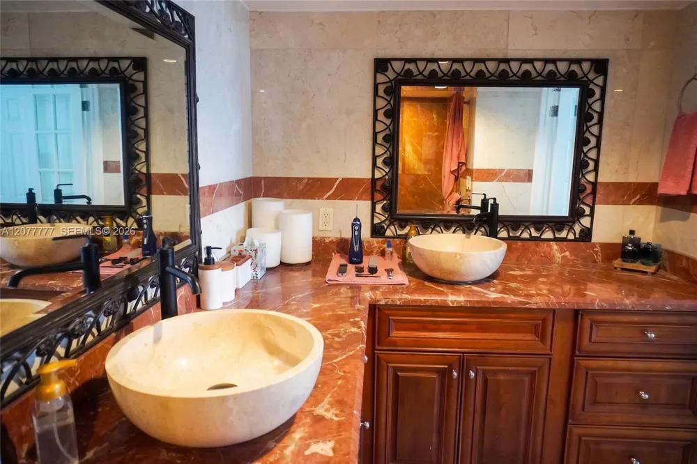 3300 NE 192nd St #1612 Aventura, FL 33180