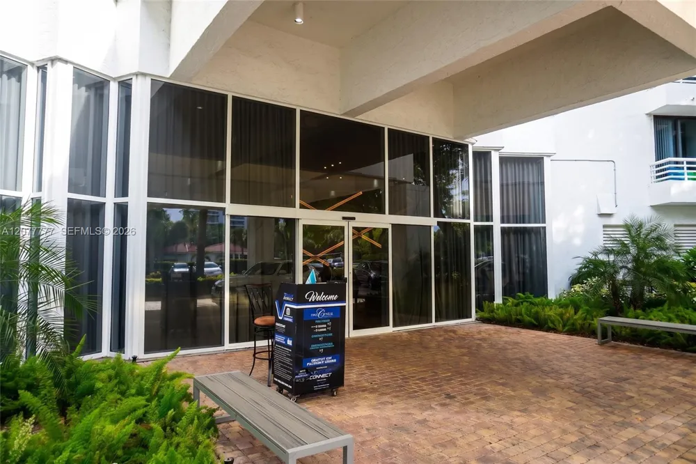 3300 NE 192nd St #1612 Aventura, FL 33180