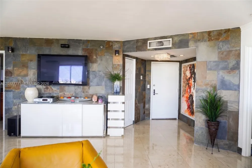 3300 NE 192nd St #1612 Aventura, FL 33180
