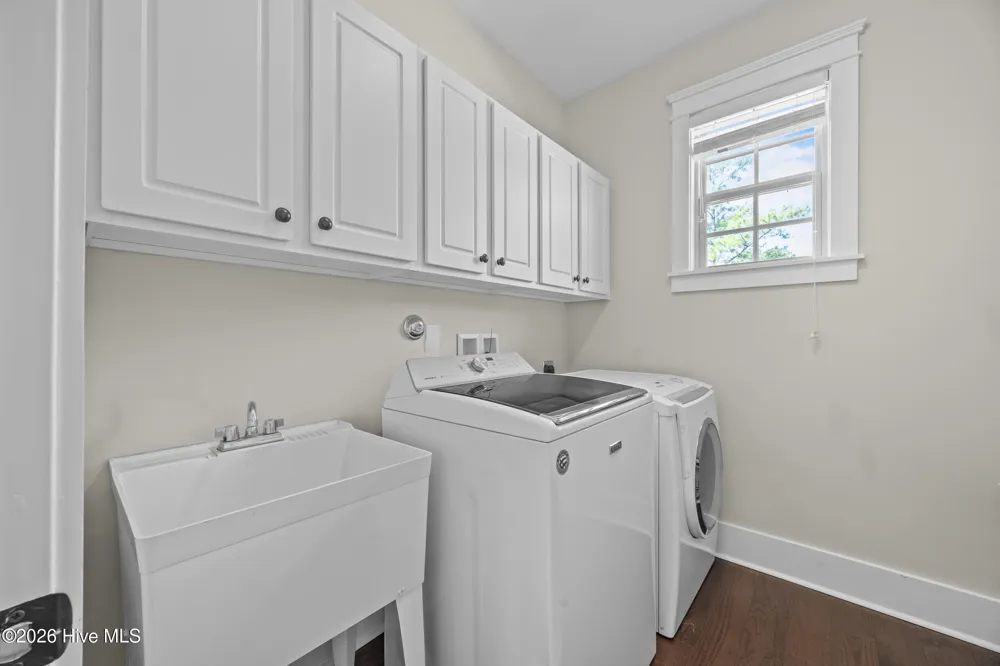 908 Bedminister Lane Wilmington, NC 28405