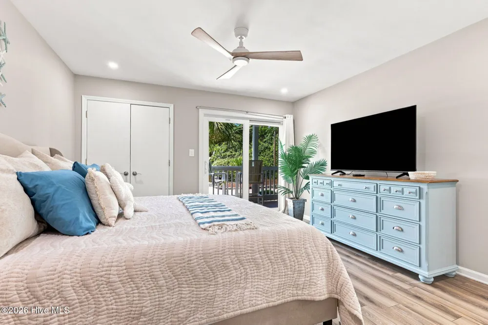 Address Not Shown Emerald Isle, NC 28594