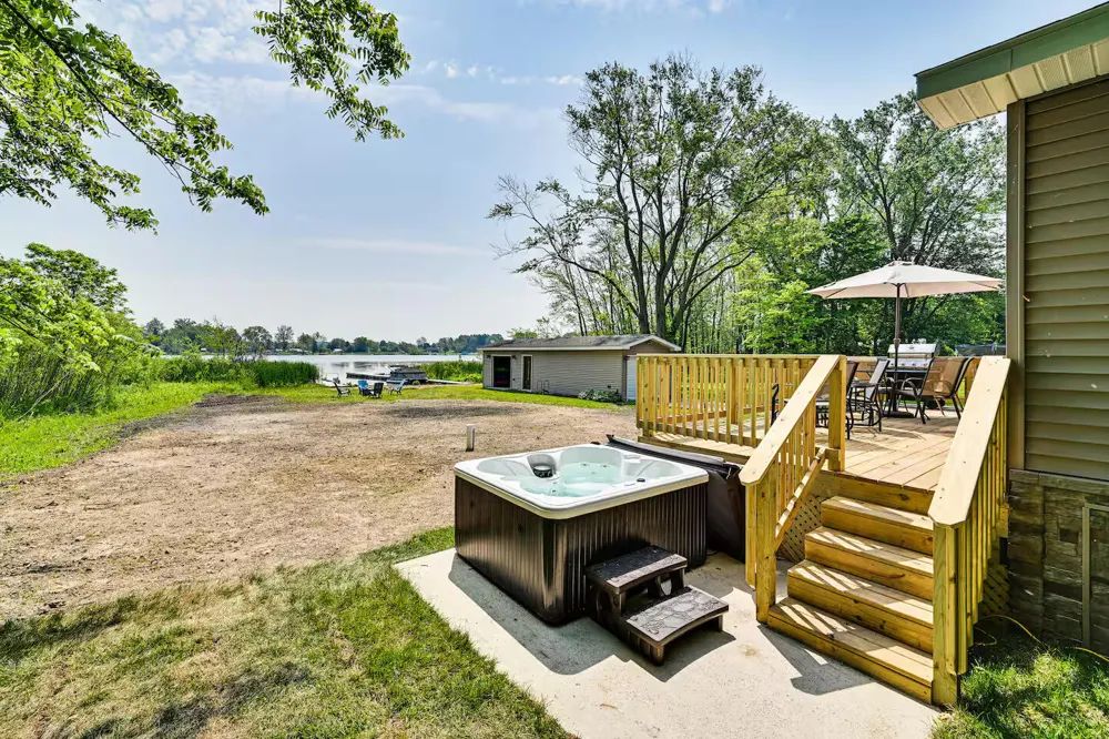 48781 Rush Lake Road Hartford Township, MI 49057