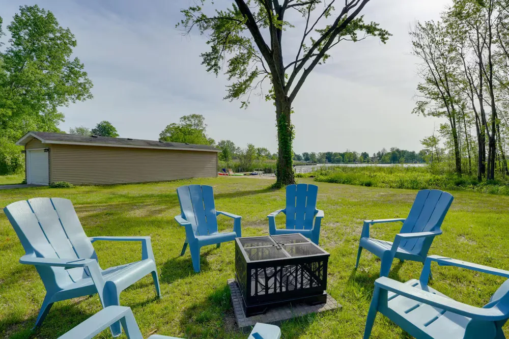 48873 Rush Lake Road Hartford Township, MI 49057