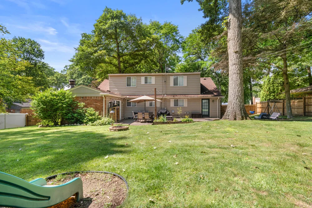 5898 Hummingbird Lane Clarkston City, MI 48346