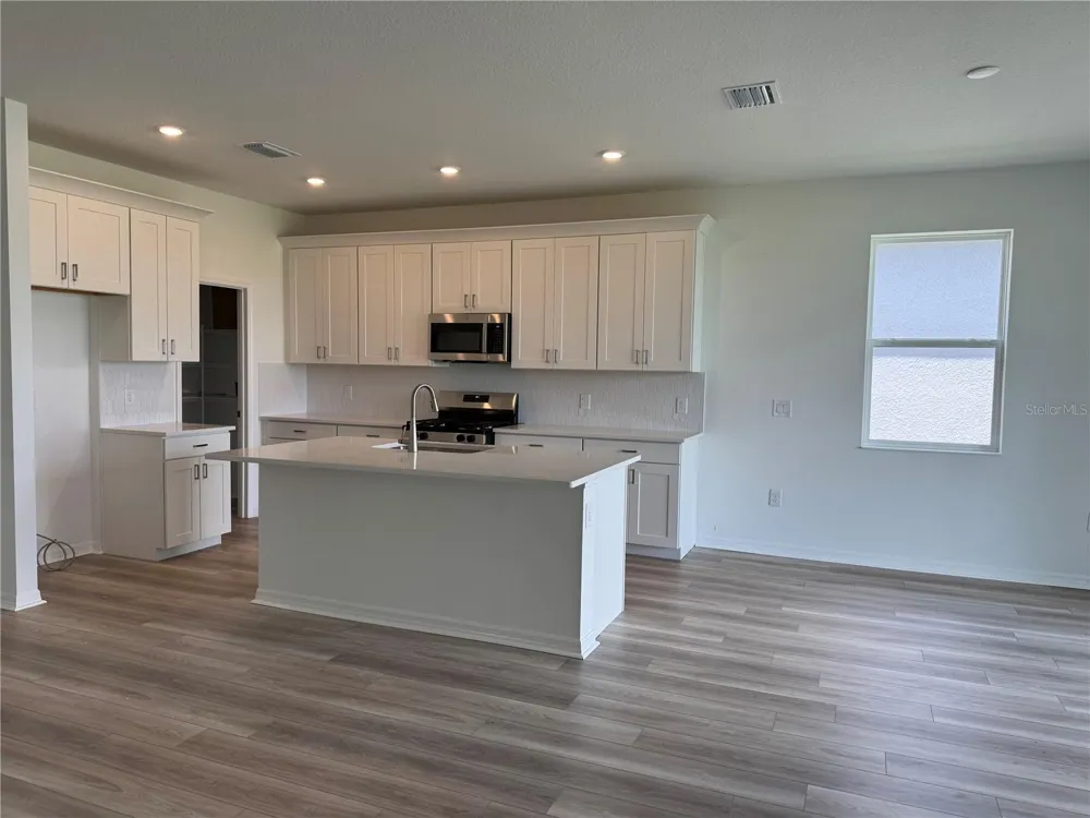 8708 CANARD COVE Palmetto, FL 34221