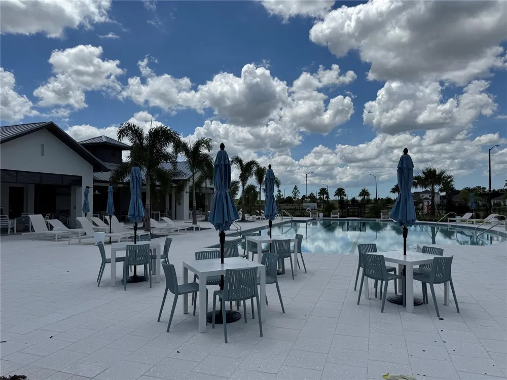 8708 CANARD COVE Palmetto, FL 34221