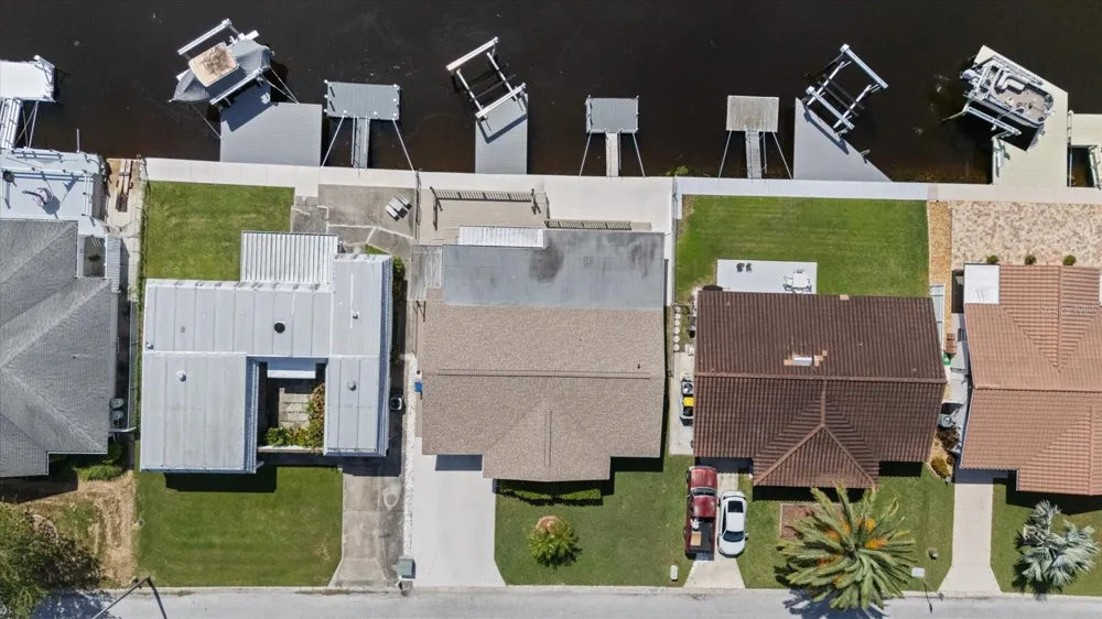 4933 SHELL STREAM BOULEVARD New Port Richey, FL 34652