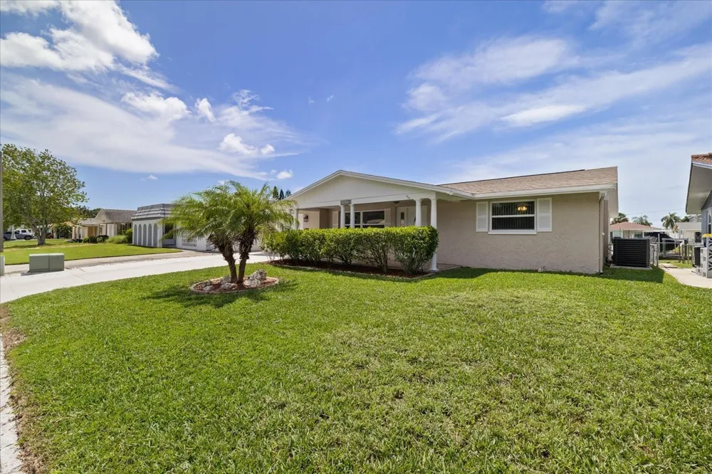 4933 SHELL STREAM BOULEVARD New Port Richey, FL 34652