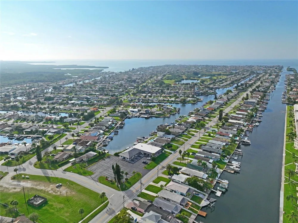 4933 SHELL STREAM BOULEVARD New Port Richey, FL 34652