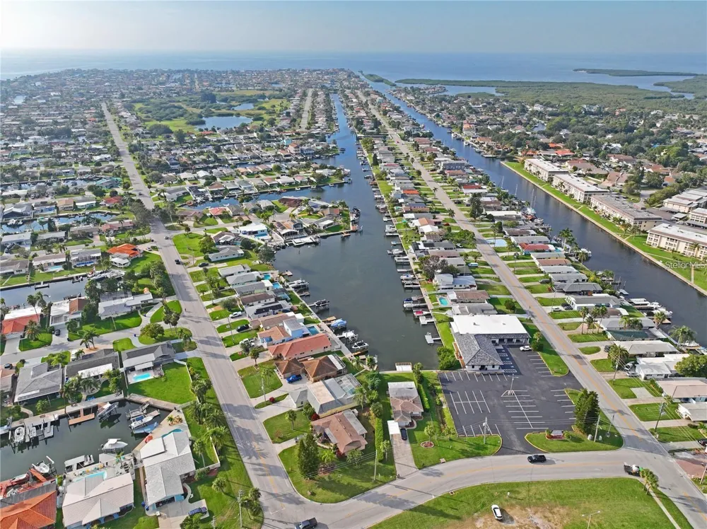 4933 SHELL STREAM BOULEVARD New Port Richey, FL 34652