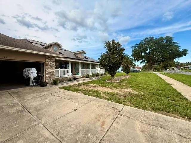 12 E LEMON STREET Davenport, FL 33837
