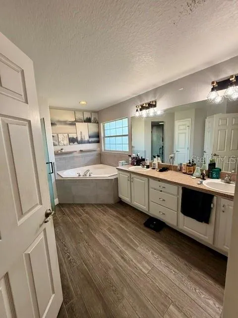 12 E LEMON STREET Davenport, FL 33837