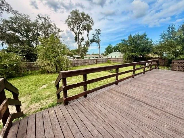 12 E LEMON STREET Davenport, FL 33837