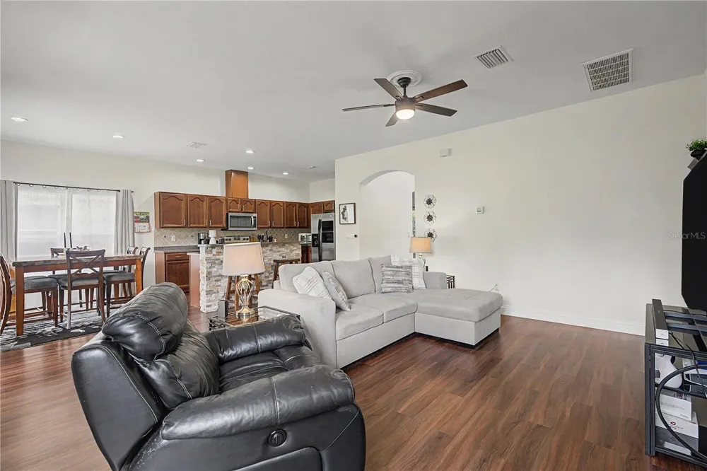 9837 JASMINE BROOK CIRCLE Land O Lakes, FL 34638