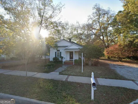 185 N Main ST