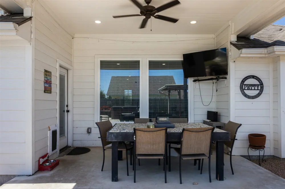 149 Windmill Road Snook, TX 77879