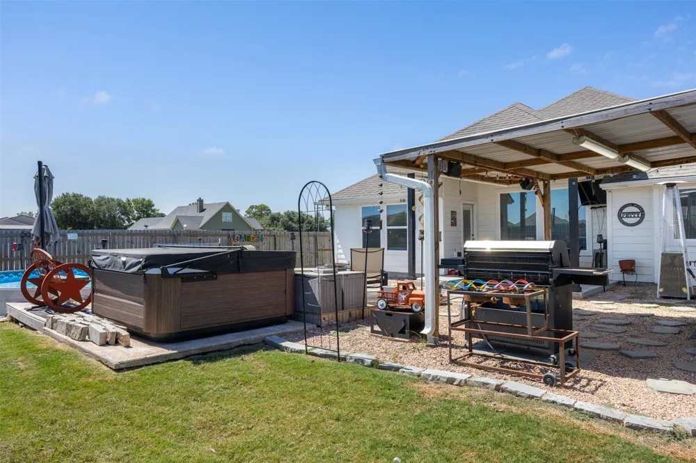 149 Windmill Road Snook, TX 77879