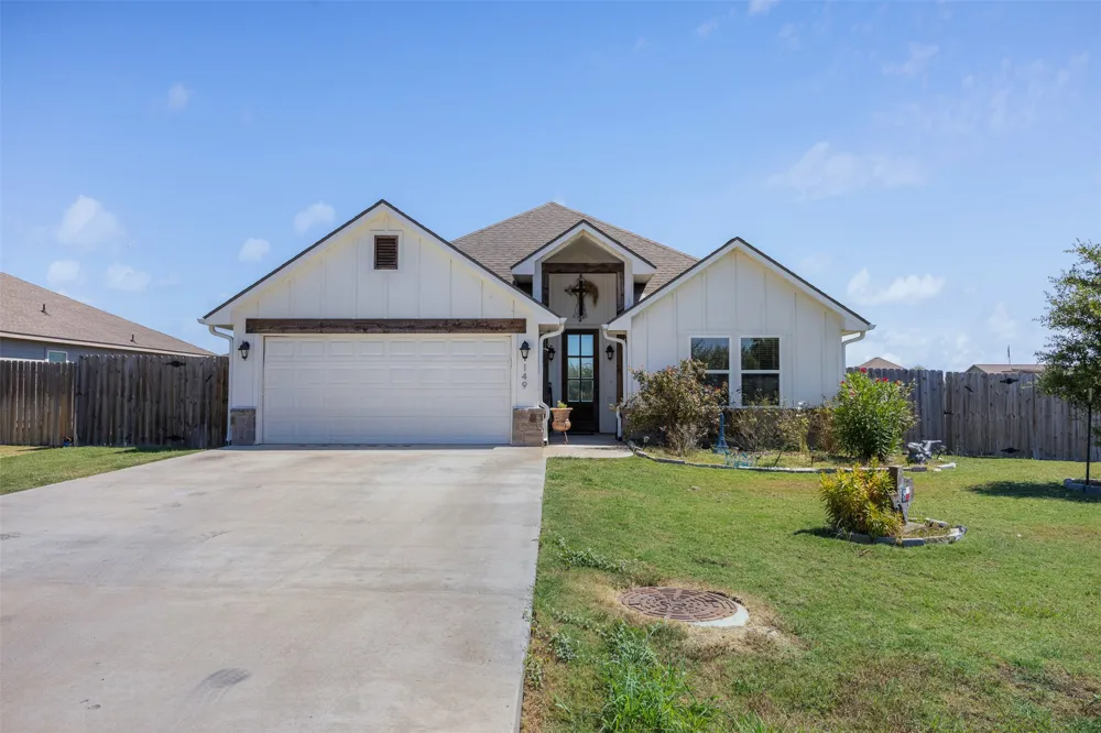 149 Windmill Road Snook, TX 77879