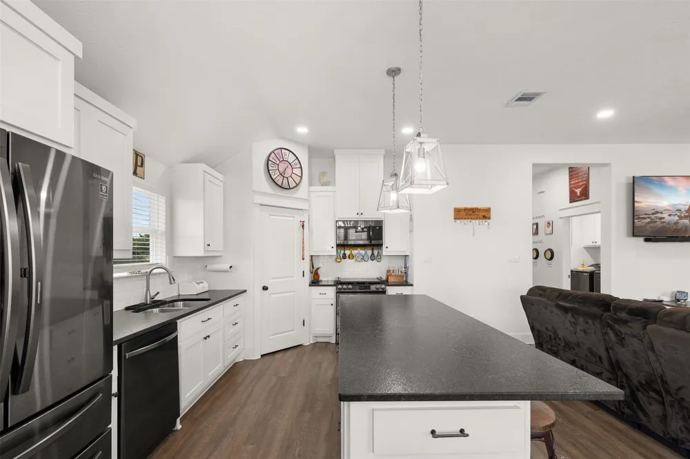 149 Windmill Road Snook, TX 77879