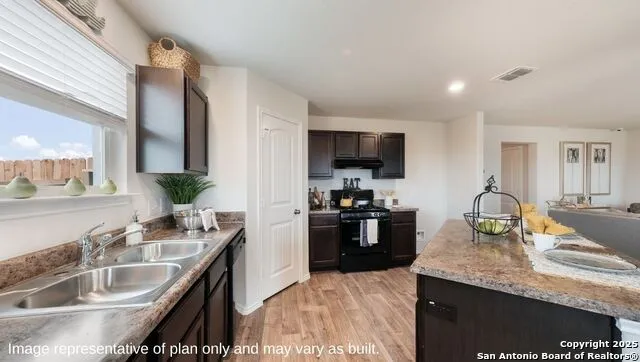 6148 Unakite Trail San Antonio, TX 78253